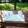 INDIVIDUAL DE MESA A3 EM TECIDO POLIESTER, IMP. TOTAL