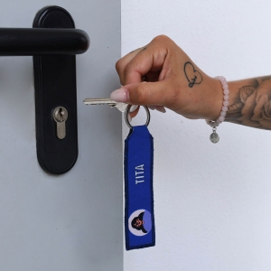 FITA GRANDE PORTA CHAVES , POLIESTER, FORRADO A TNT, COM ARG